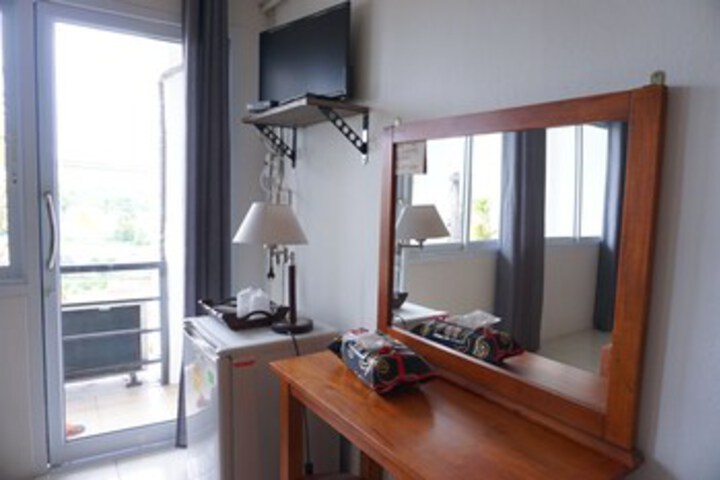 Room 48 of 50