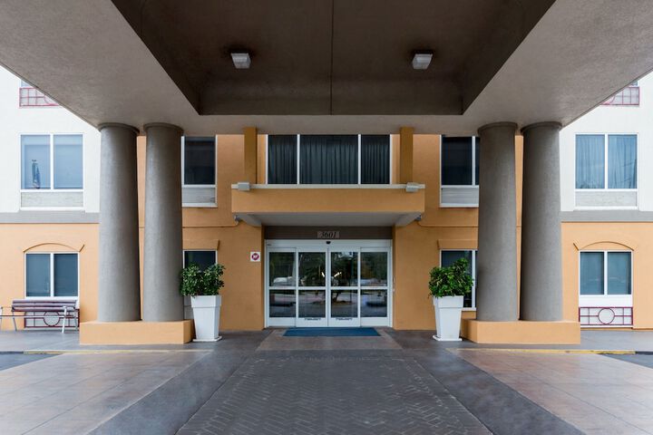 Hotel 37 of 45