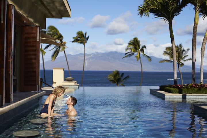 Infinity pool