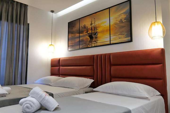 Room 42 of 137