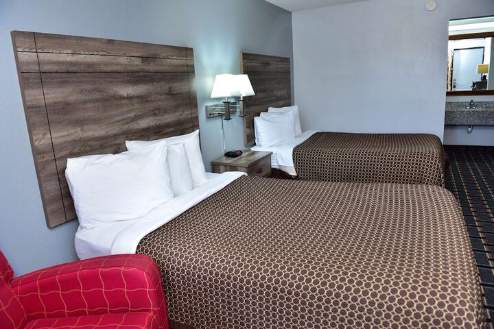 1 Double Bed Accessible (4 of 14)