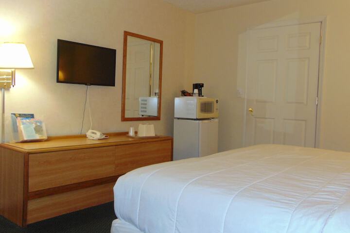 Room 6 of 20