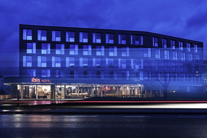 Image of Ibis Wels