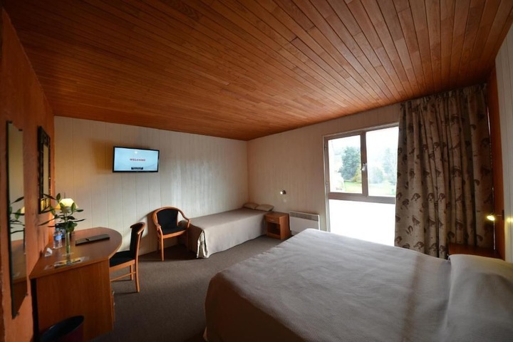Room 16 of 41