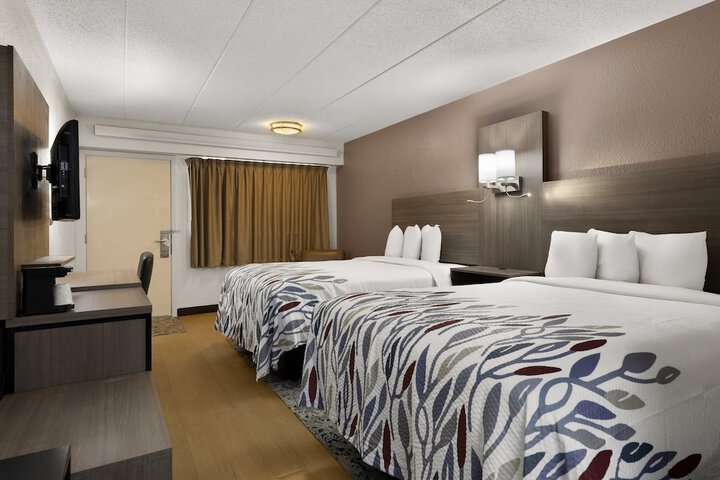 2 Double Beds (2 of 9)