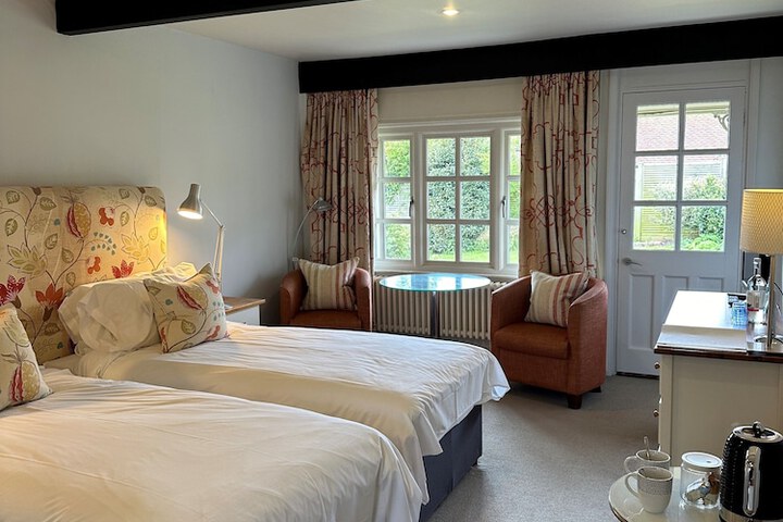 Room 14 of 36