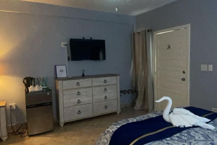 Room 36 of 107