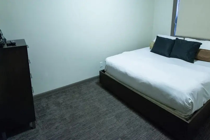 Room 3 of 12