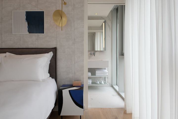 Room 11 of 67