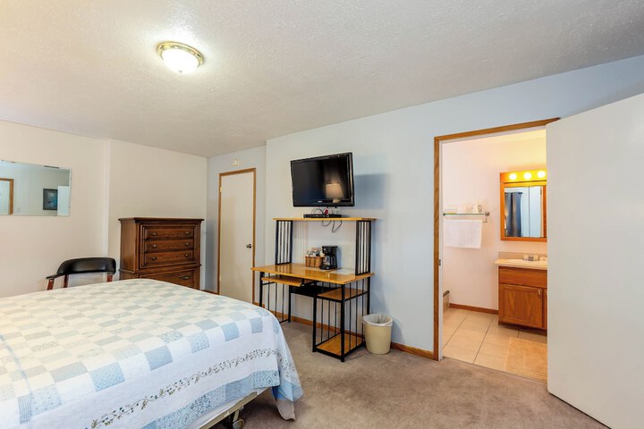 Room 19 of 30