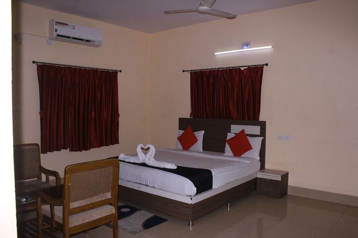 Room 6 of 20