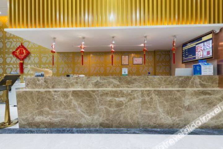 Hotel Interior 10 of 33