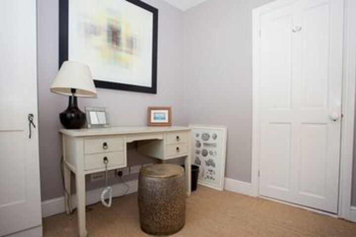 Room 13 of 19