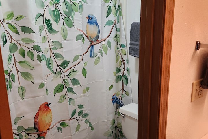 Room 21 of 38