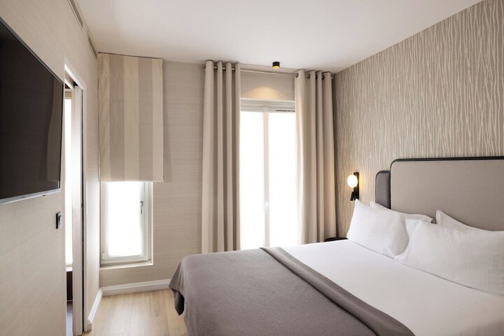 Room 20 of 48