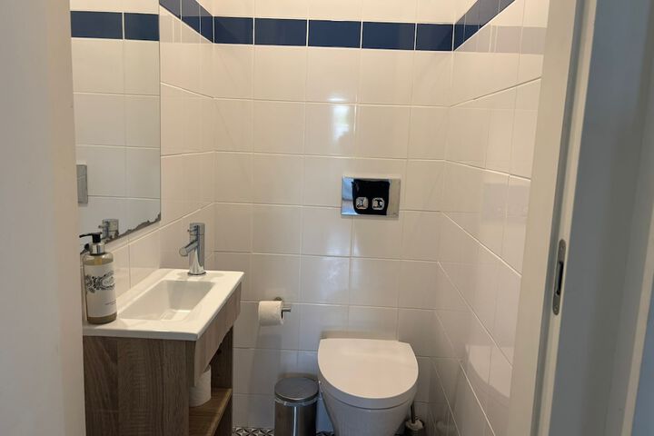 Room 182 of 287