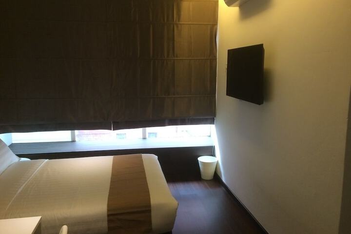 Room 11 of 53