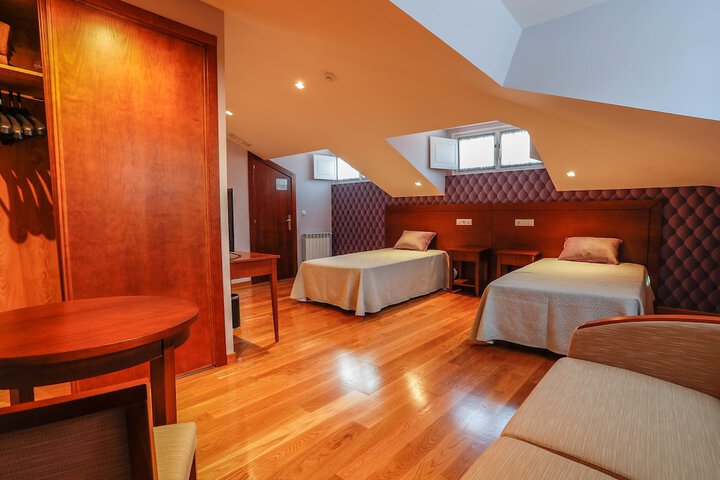 Room 9 of 73