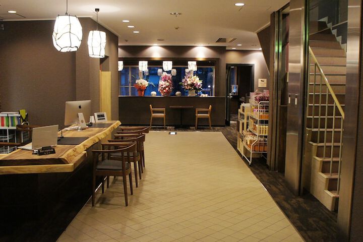 Hotel Lobby