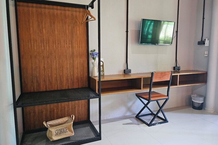 Room 80 of 128
