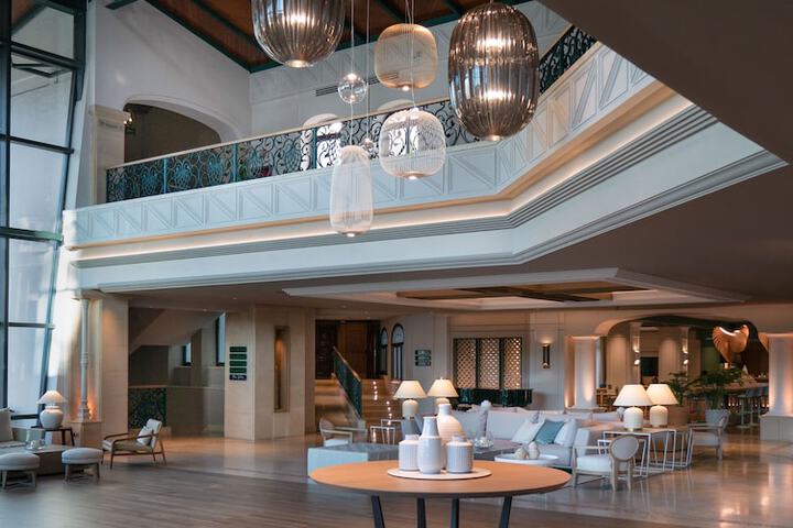 Hotel 90 of 99