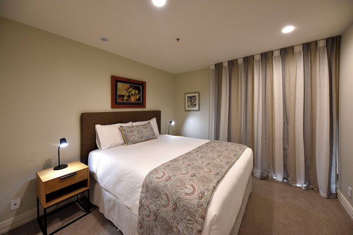 Room 25 of 141
