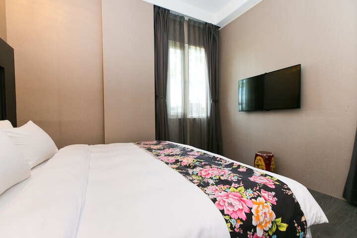Room 19 of 54
