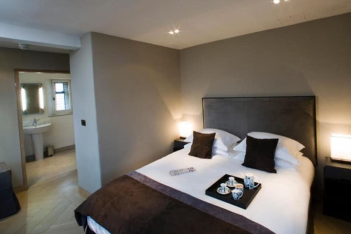 Room 5 of 30