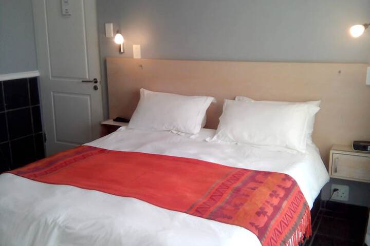 Room 3 of 6