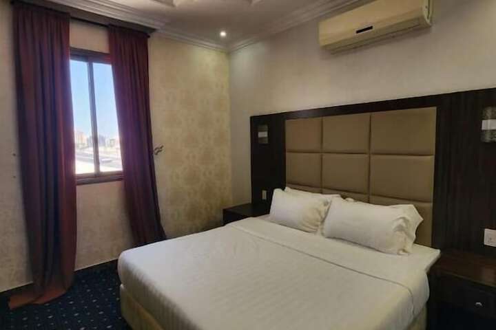Room 3 of 11