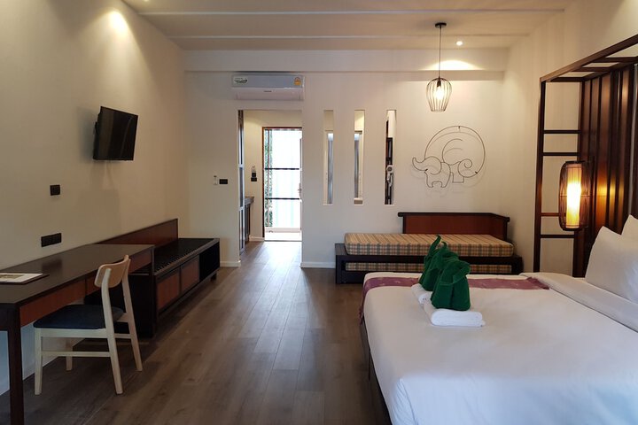 Room 8 of 135