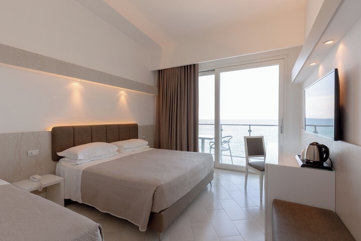 Room 56 of 175