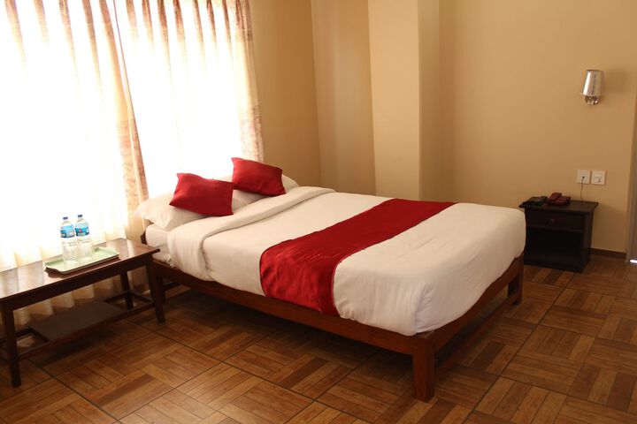 Room 10 of 34
