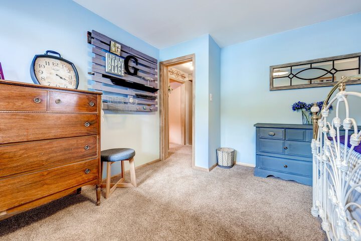Room 3 of 32