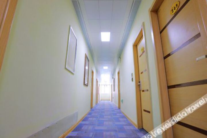 Hotel Interior 6 of 28