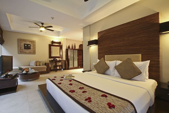 Room 4 of 54