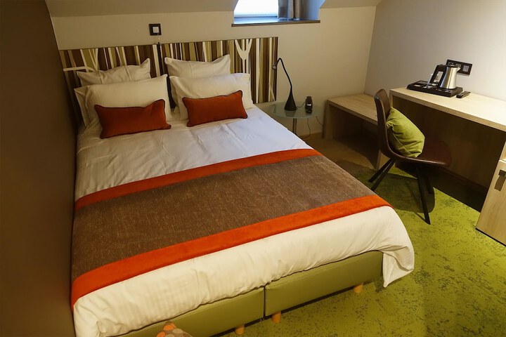 Room 6 of 41