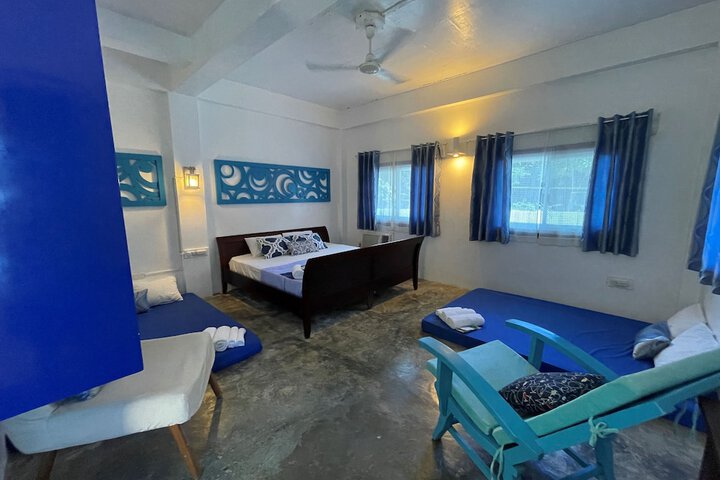 Room 3 of 60