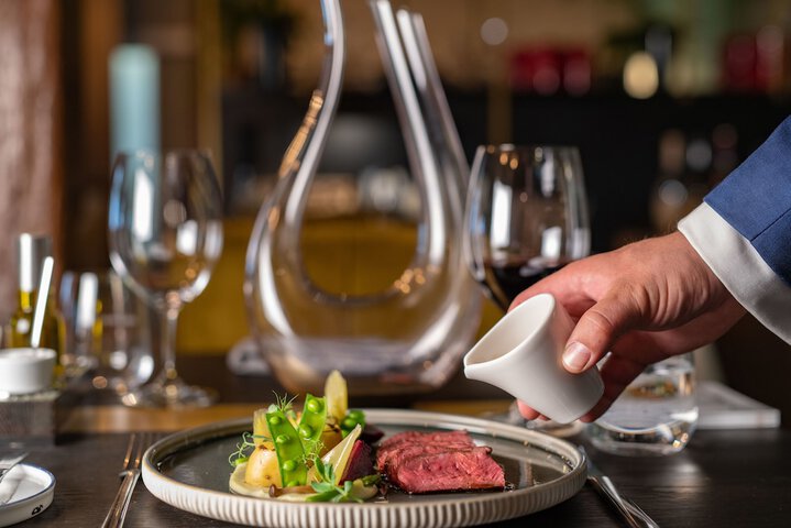 Dining 80 of 96