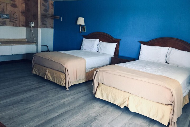 Room 2 of 19