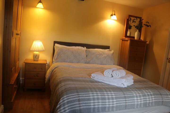 Room 10 of 37