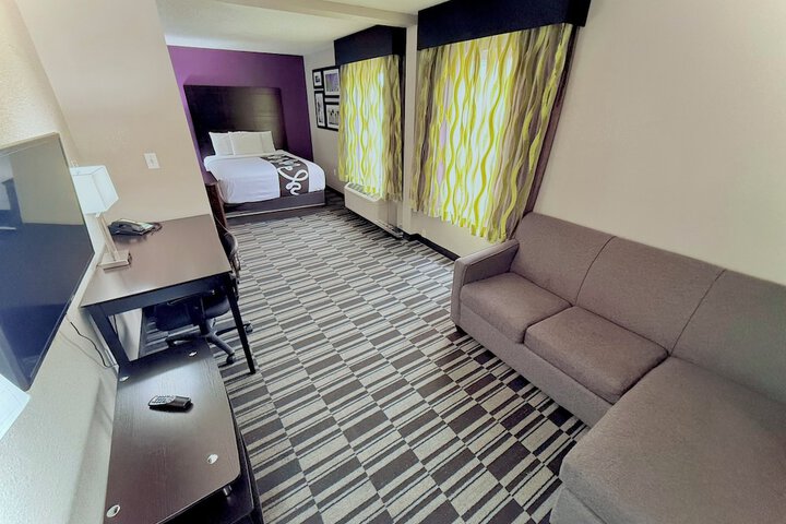 2 Queen Beds Deluxe Room (6 of 12)