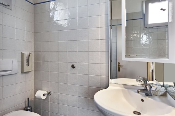 Clean Restrooms