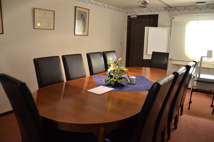 Business Center 23 of 30