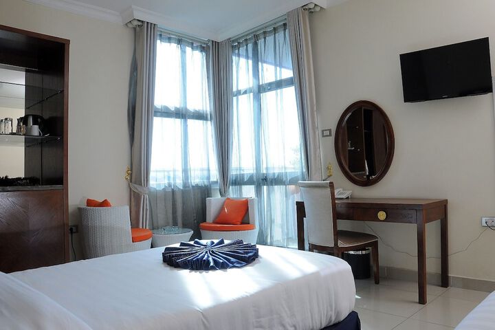 Room 8 of 27
