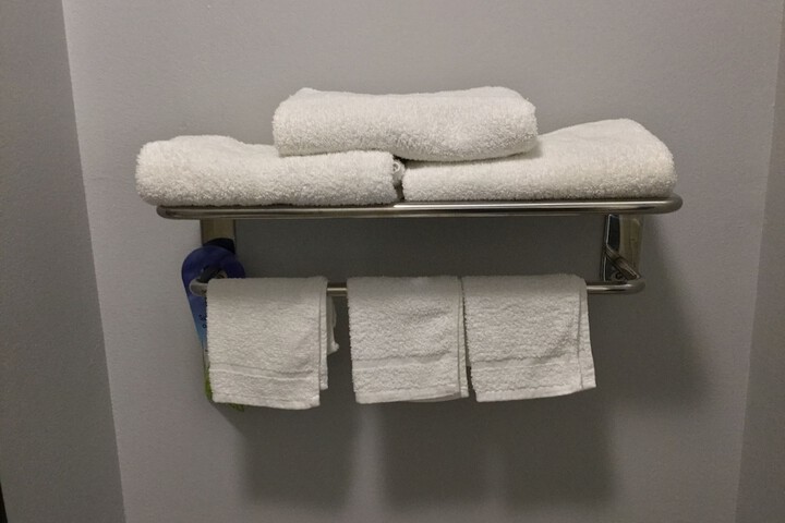 Bathroom amenities