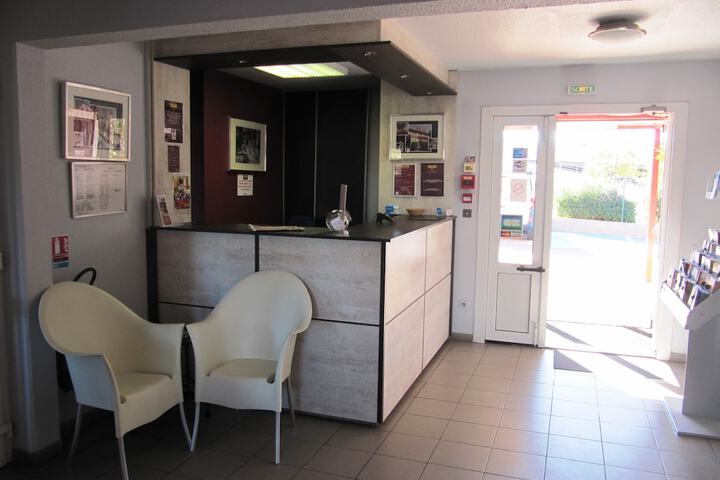 Brit Hotel Essentiel Sète Balaruc in Balaruc-le-Vieux