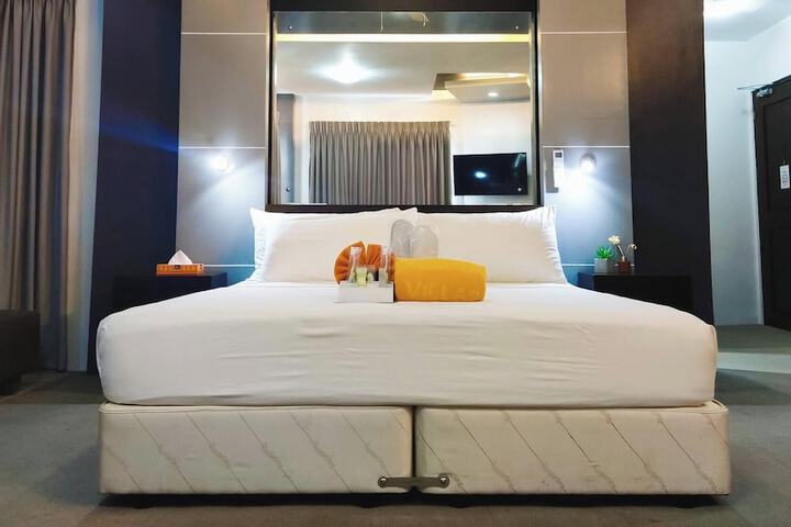 Room 148 of 403