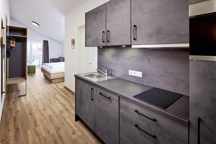 Room 5 of 43