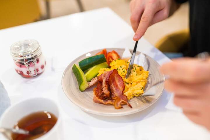 Breakfast/Coffee Service 21 of 25